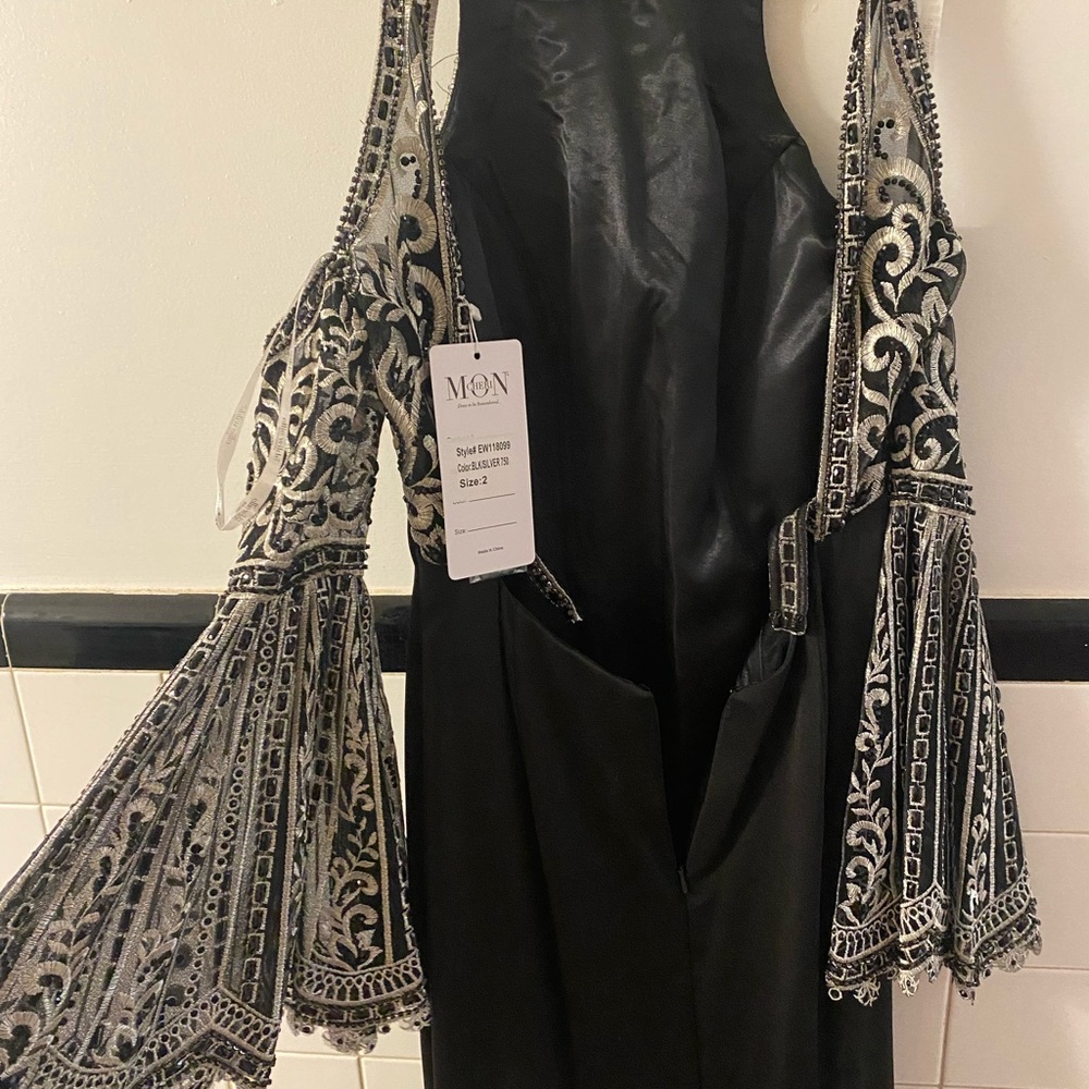 NWT SIZE 2